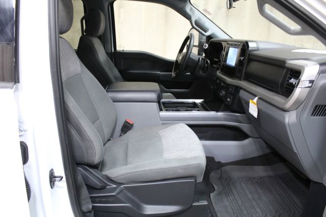 Used 2024 Ford F250 XLT w/ FX4 Off-Road Package image 19