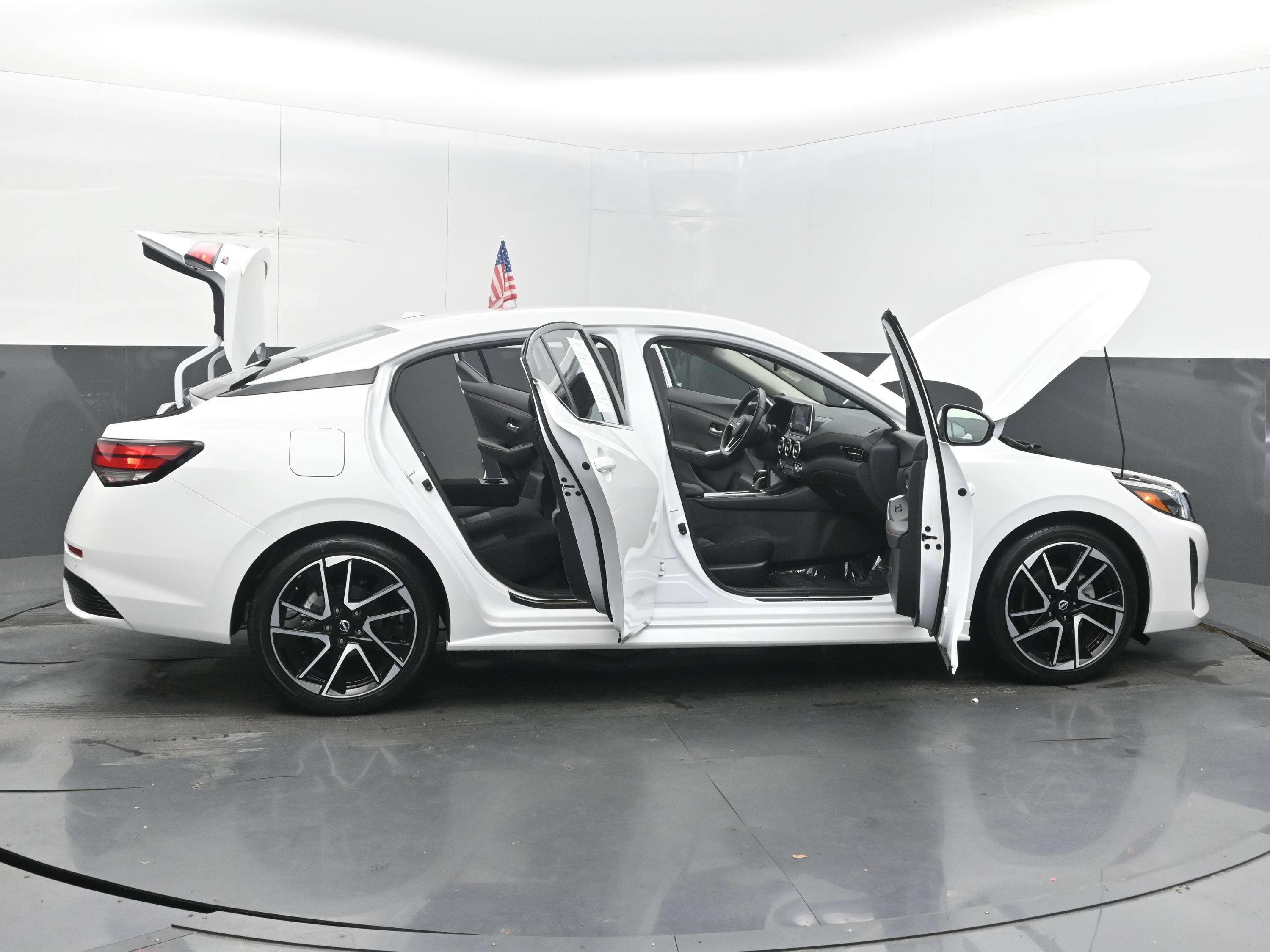 Used 2024 Nissan Sentra SR FWD image 50