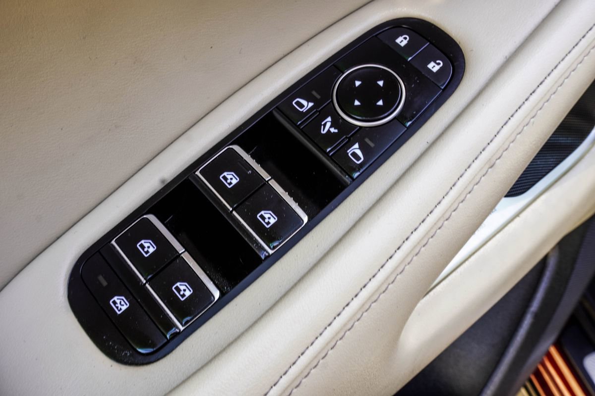 Used 2023 INFINITI QX60 Luxe w/ Performance Audio Package image 34