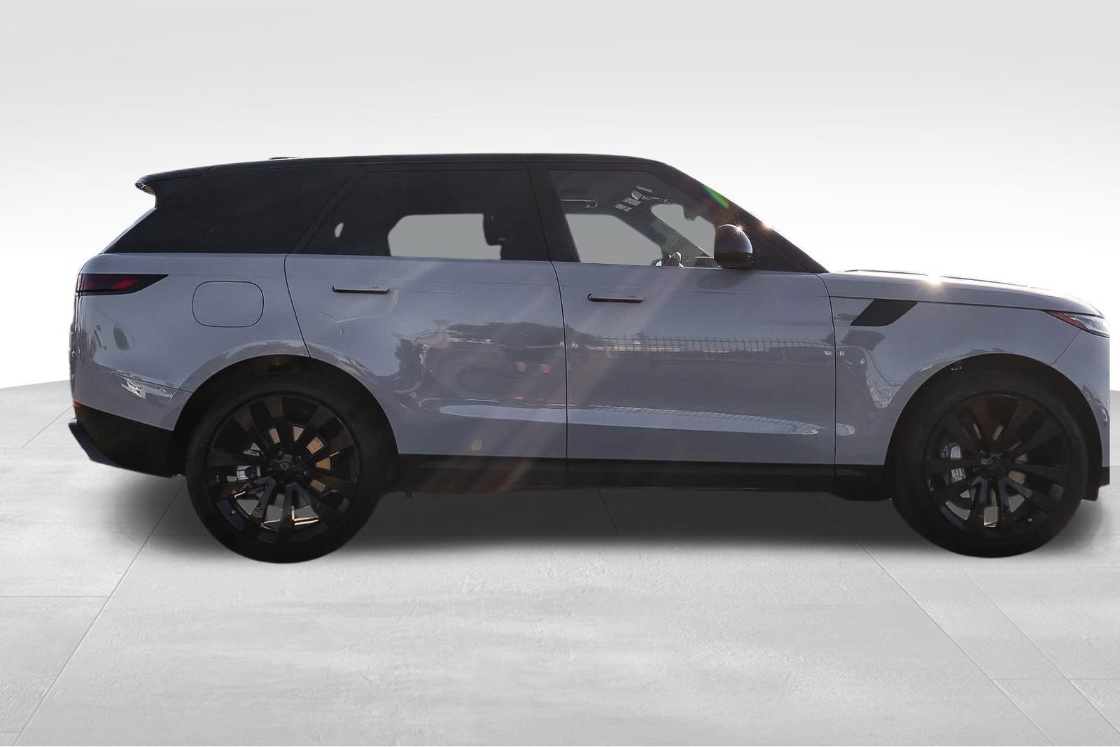New 2026 Land Rover Range Rover Sport SE AWD/4WD image 4