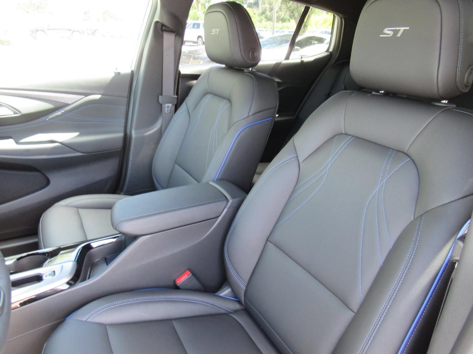 New 2026 Buick Envista Sport Touring w/ Convenience I Package FWD image 19