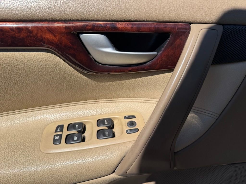 Used 2005 Volvo S60 2.5T image 5