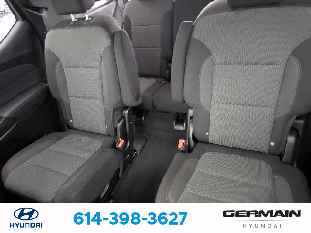 Used 2023 Chevrolet Traverse LT FWD image 19