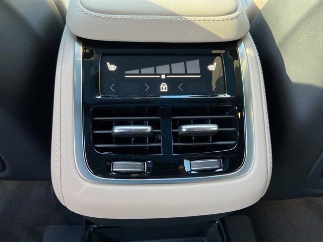 New 2026 Volvo XC90 B6 Ultra image 14