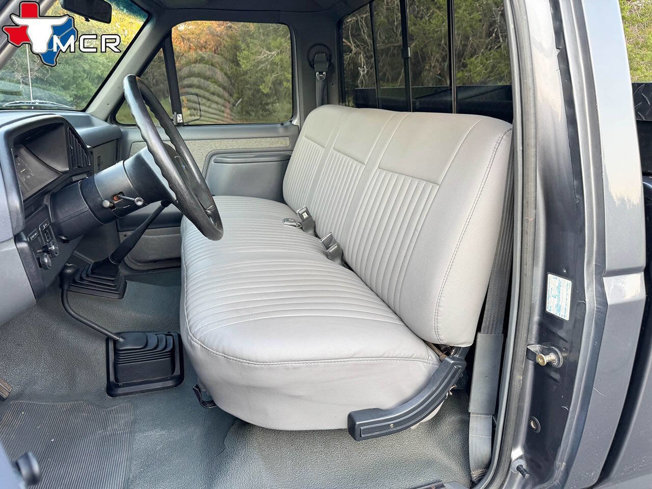 Used 1989 Ford F250 XL 2dr 4WD Standard Cab LB image 33