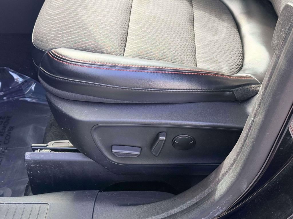 Used 2024 Ford Escape ST-Line image 14