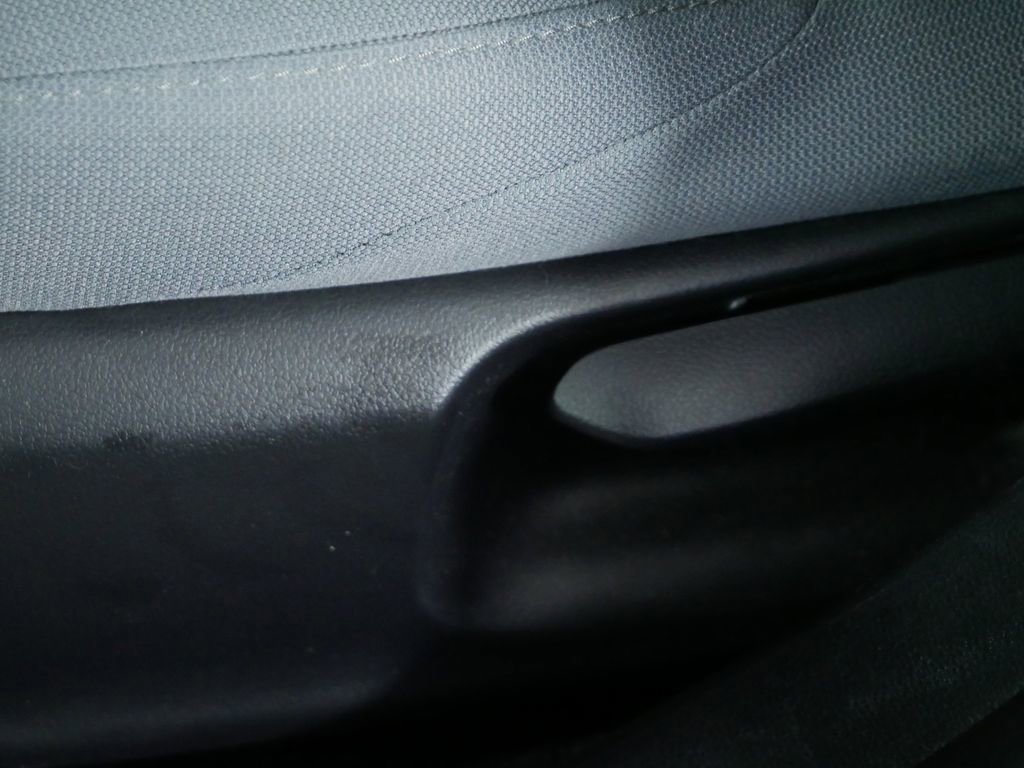 Used 2025 Toyota Corolla SE w/ Convenience Package image 22