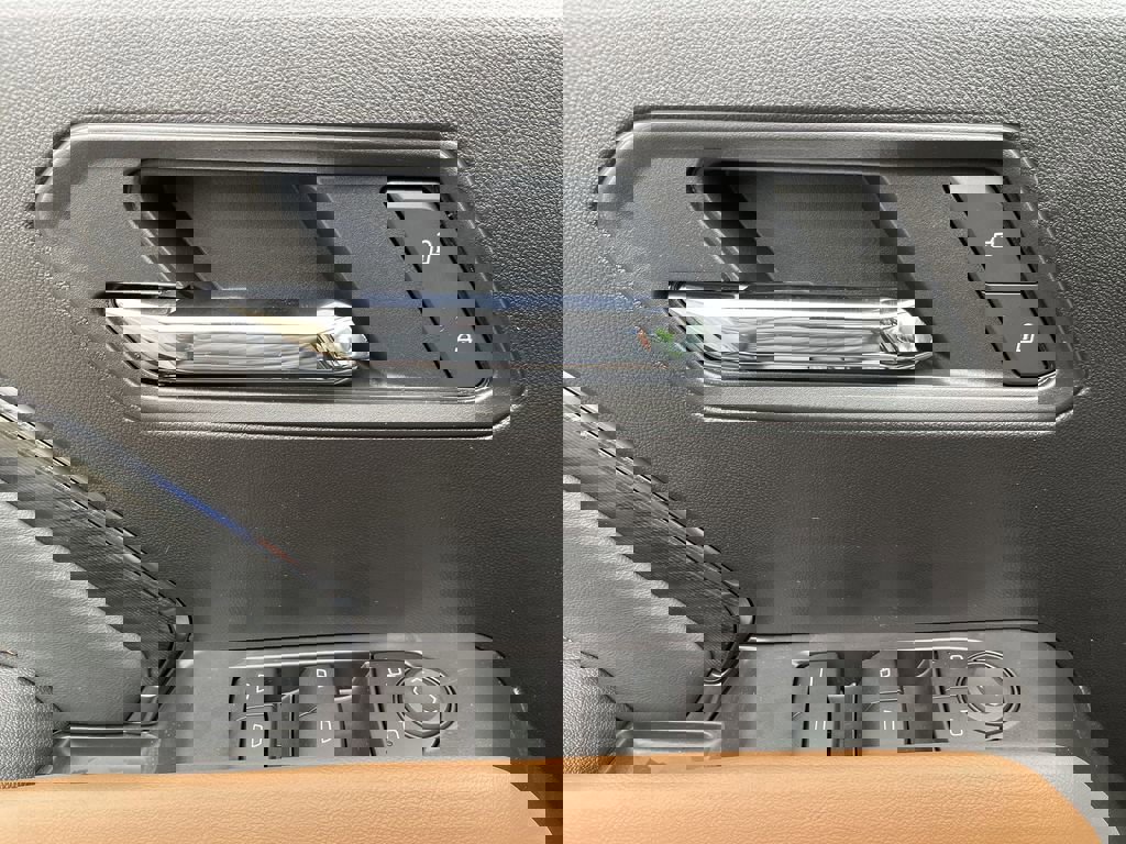 New 2025 GMC Canyon AT4 w/ Nightfall Edition image 23