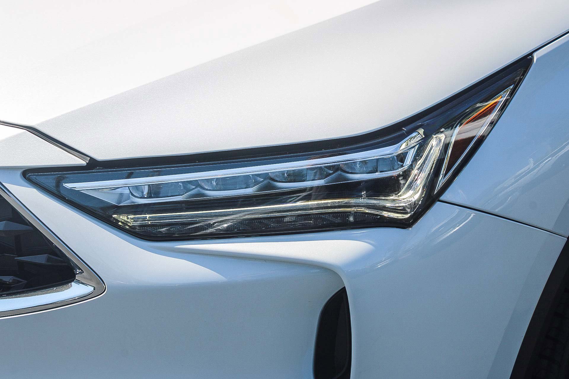 Used 2023 Acura MDX SH-AWD image 5