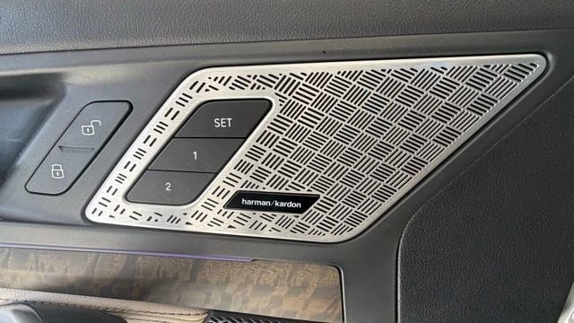 Used 2023 BMW X1 xDrive28i w/ Premium Package image 8