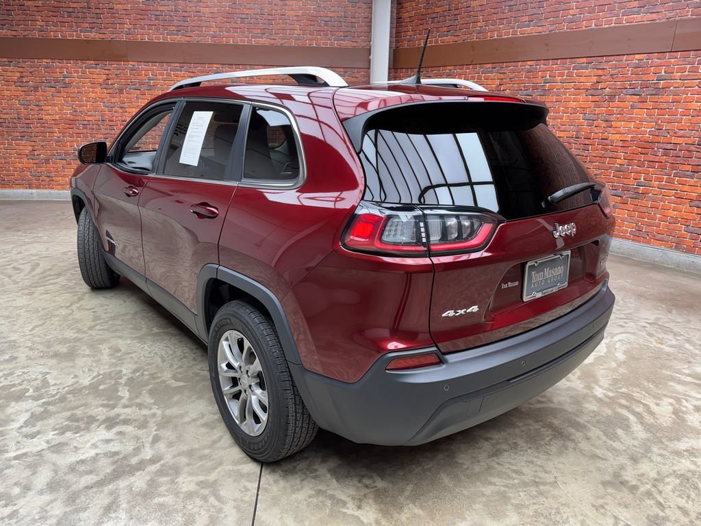 Used 2019 Jeep Cherokee Latitude Plus w/ Cold Weather Group AWD/4WD video 2