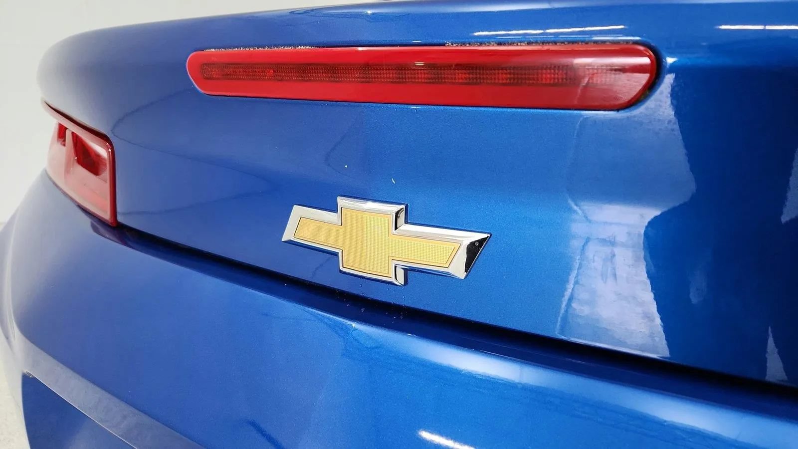 Used 2017 Chevrolet Camaro LT w/ Technology Package RWD image 35
