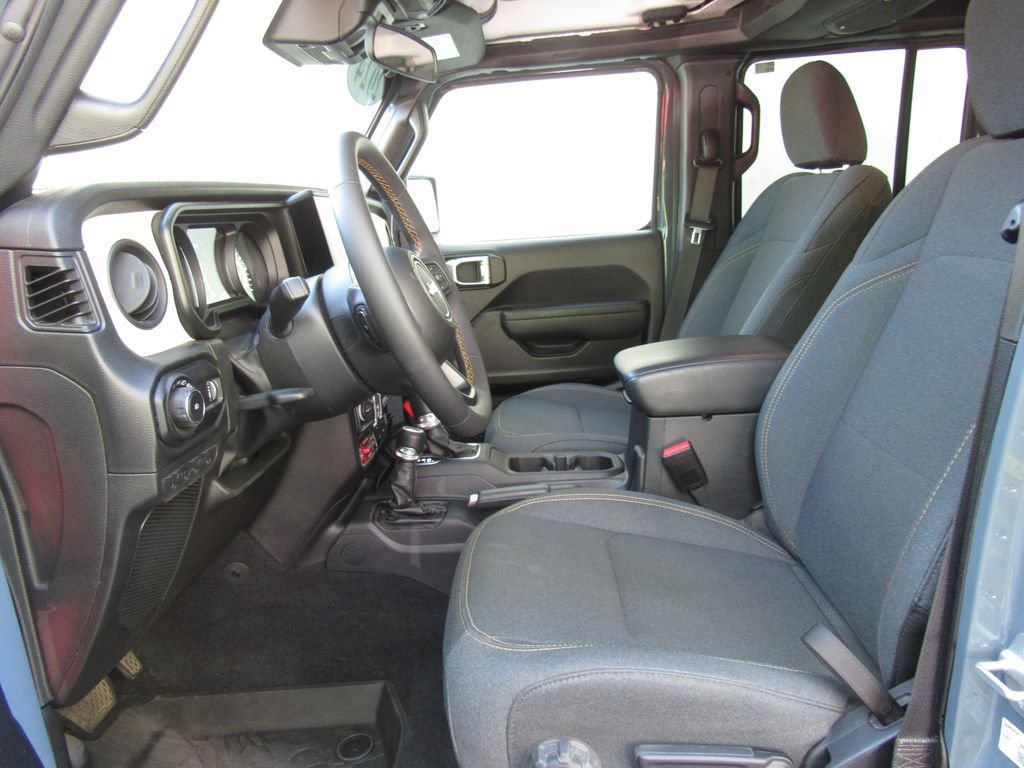 Used 2024 Jeep Wrangler Unlimited Sport AWD/4WD image 12