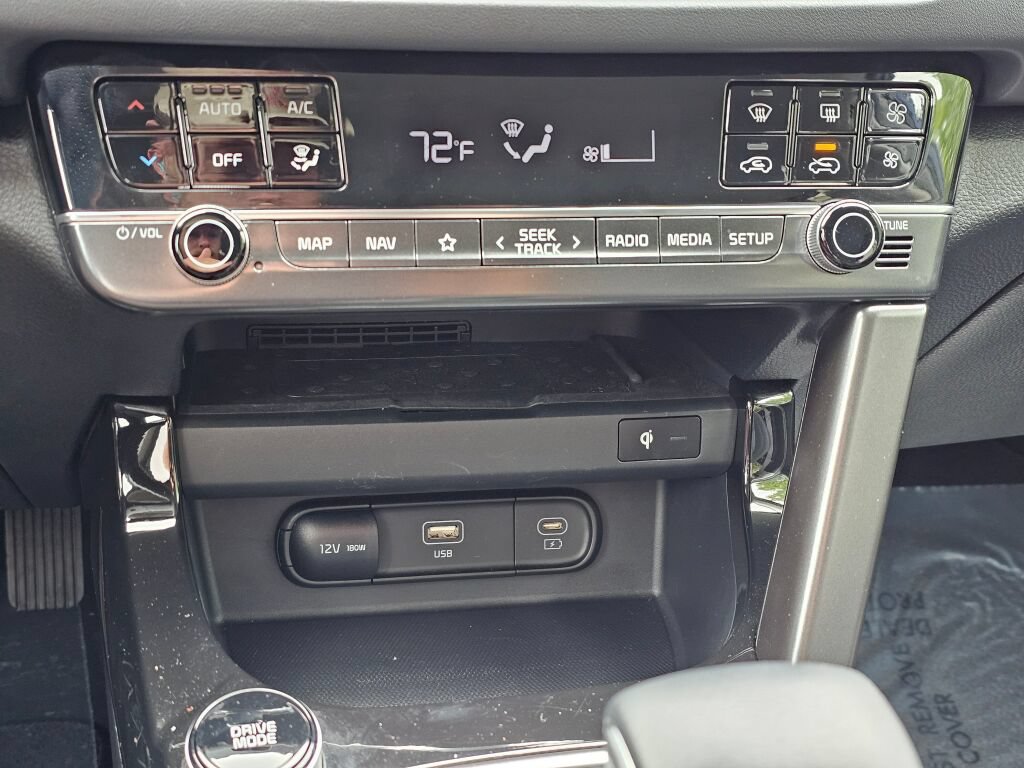 Certified 2024 Kia Seltos SX AWD/4WD image 16