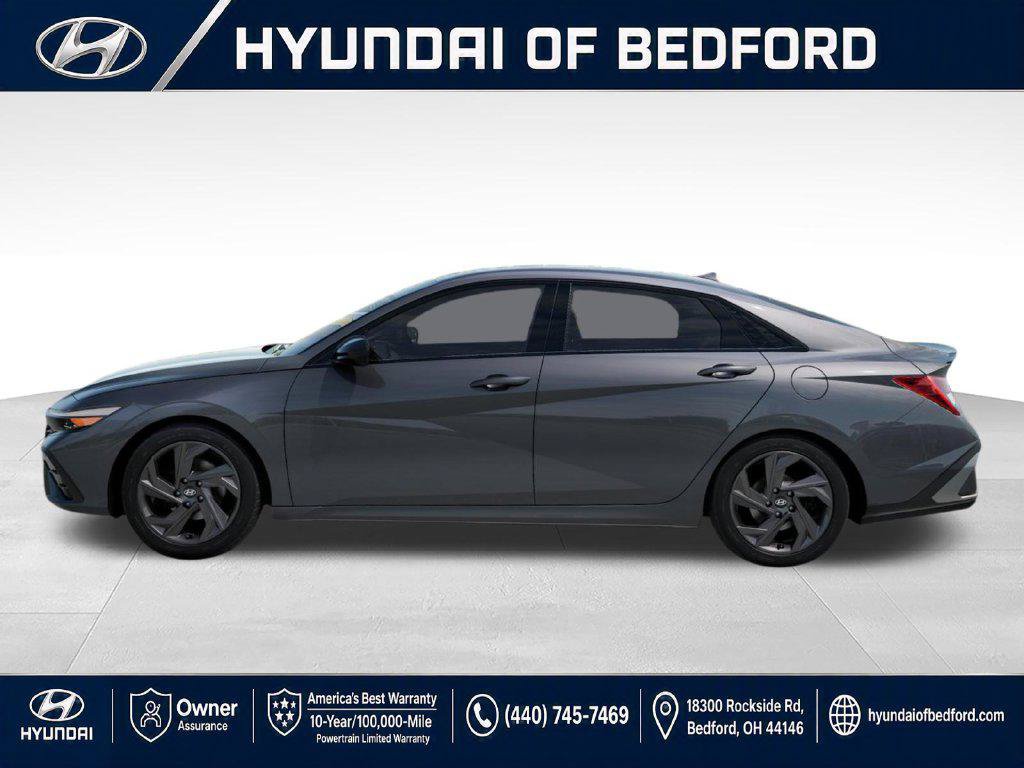 New 2026 Hyundai Elantra SEL Sport FWD image 3