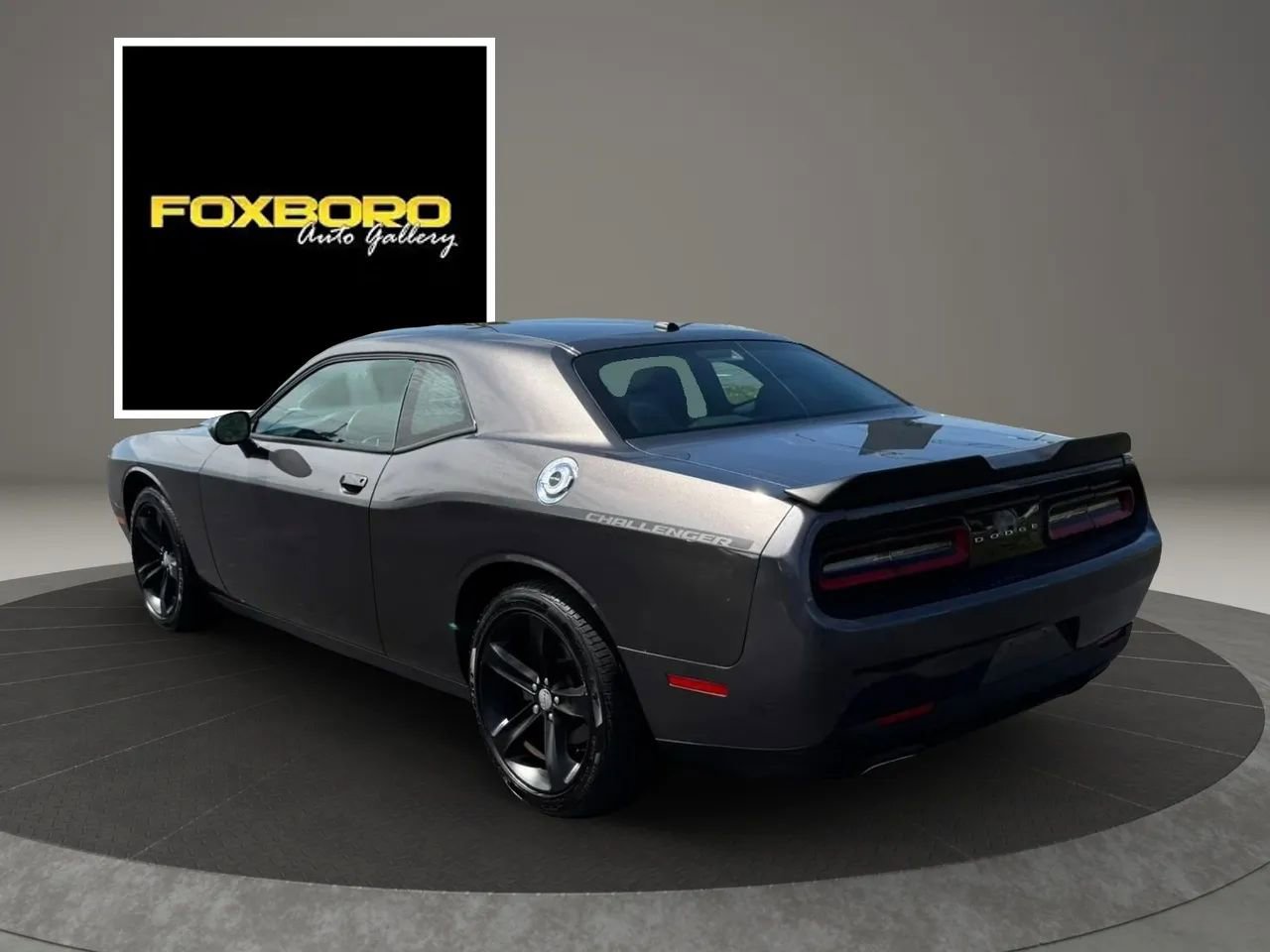 Used 2015 Dodge Challenger SXT w/ Super Sport Group (SS/T) image 7