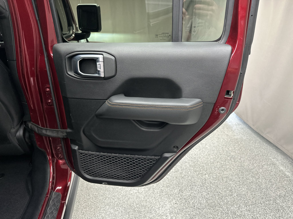 Used 2021 Jeep Gladiator Mojave AWD/4WD image 15