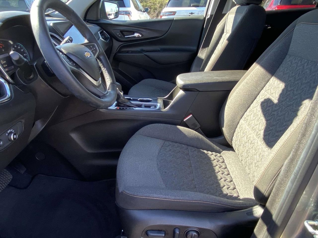 Used 2023 Chevrolet Equinox LT image 13