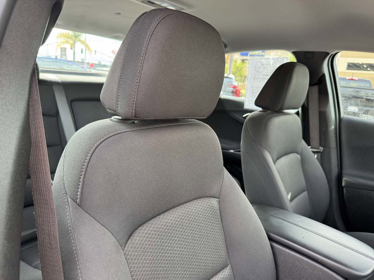 Used 2025 Chevrolet Malibu LT FWD image 15