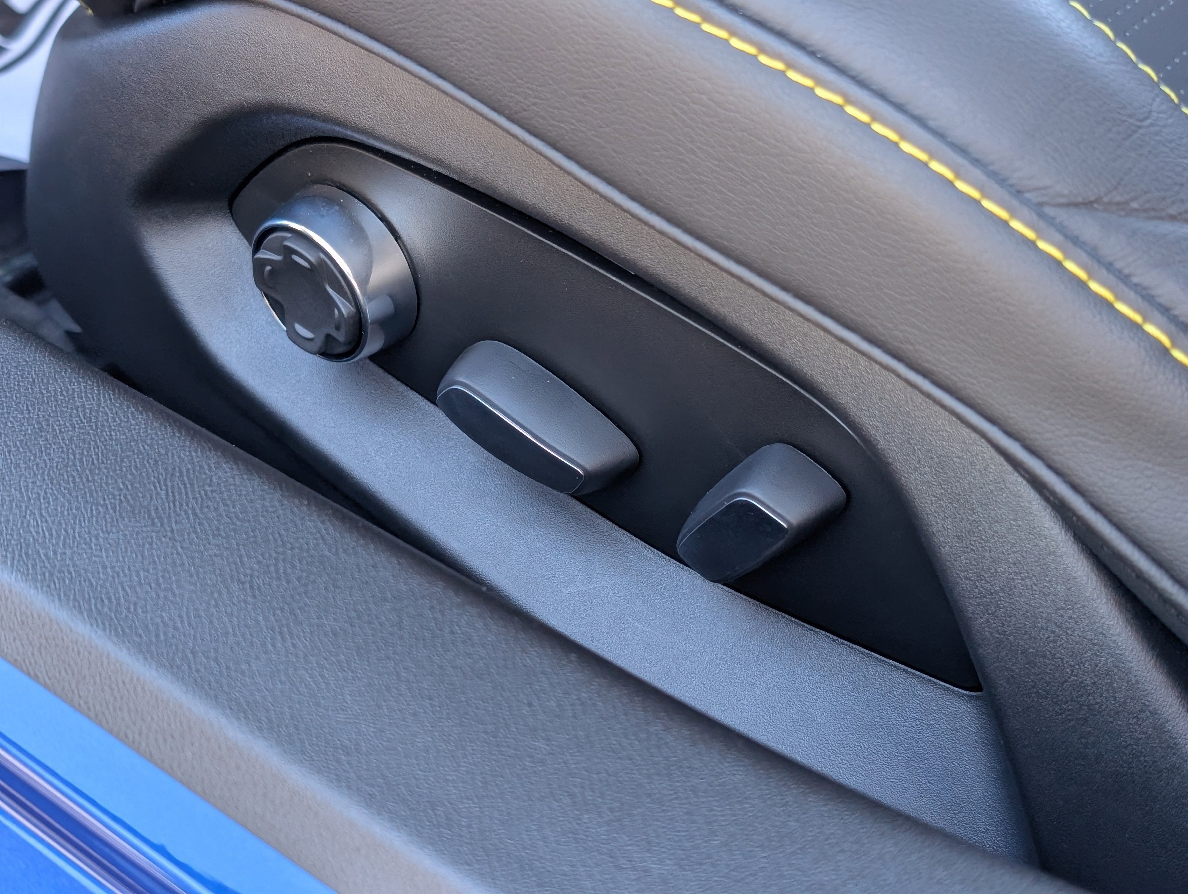 Used 2023 Chevrolet Corvette Stingray Premium Cpe w/ Z51 Performance Package image 56