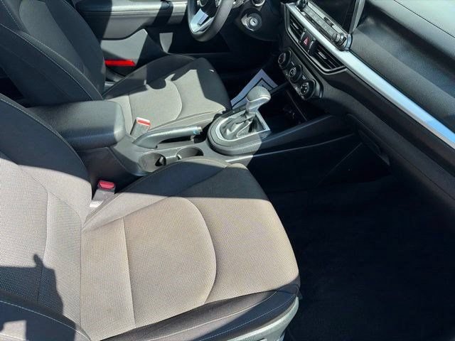 Used 2024 Kia Forte LXS FWD image 34