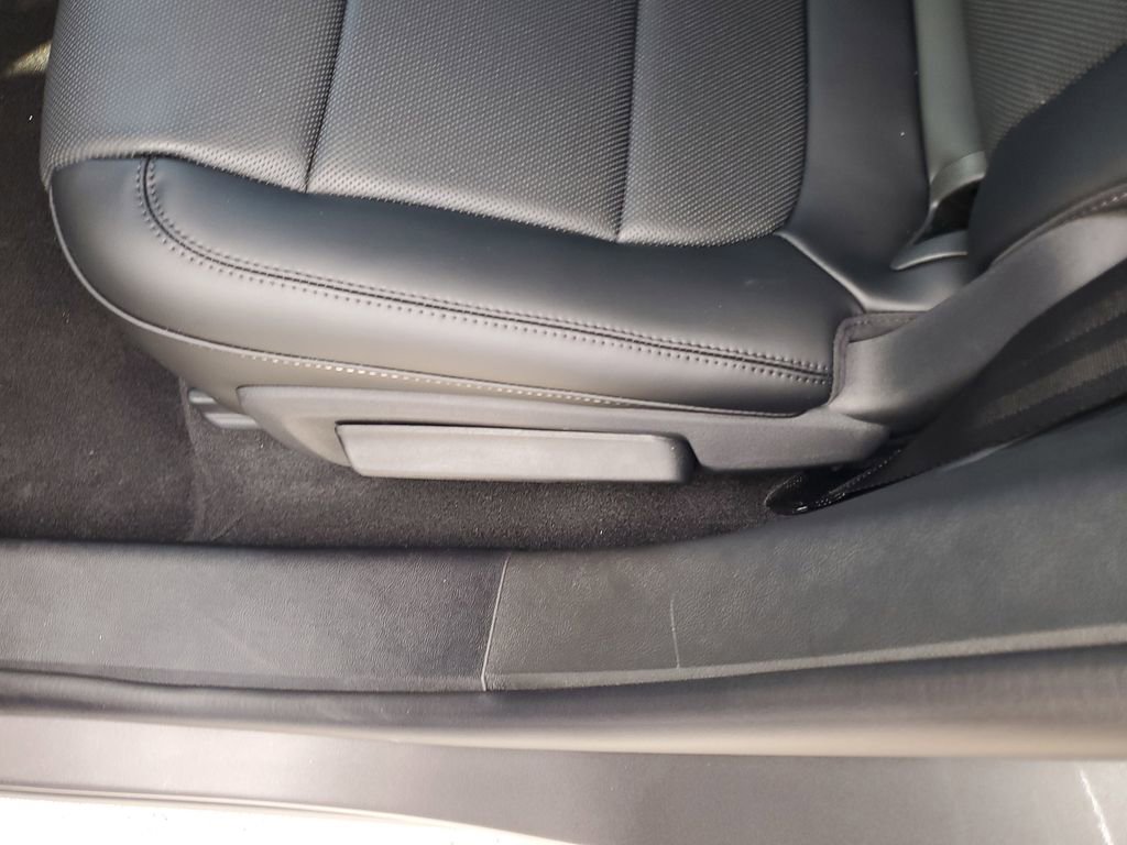 New 2025 Lincoln Corsair Grand Touring image 13