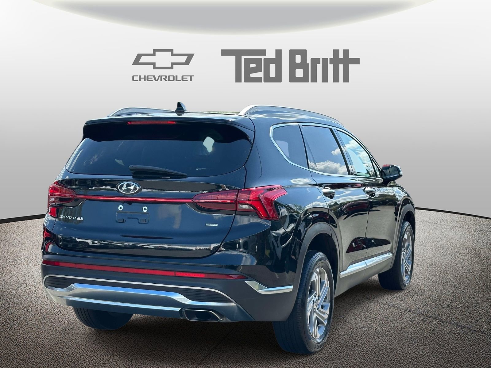 Used 2023 Hyundai Santa Fe SEL w/ Premium Package AWD/4WD image 4