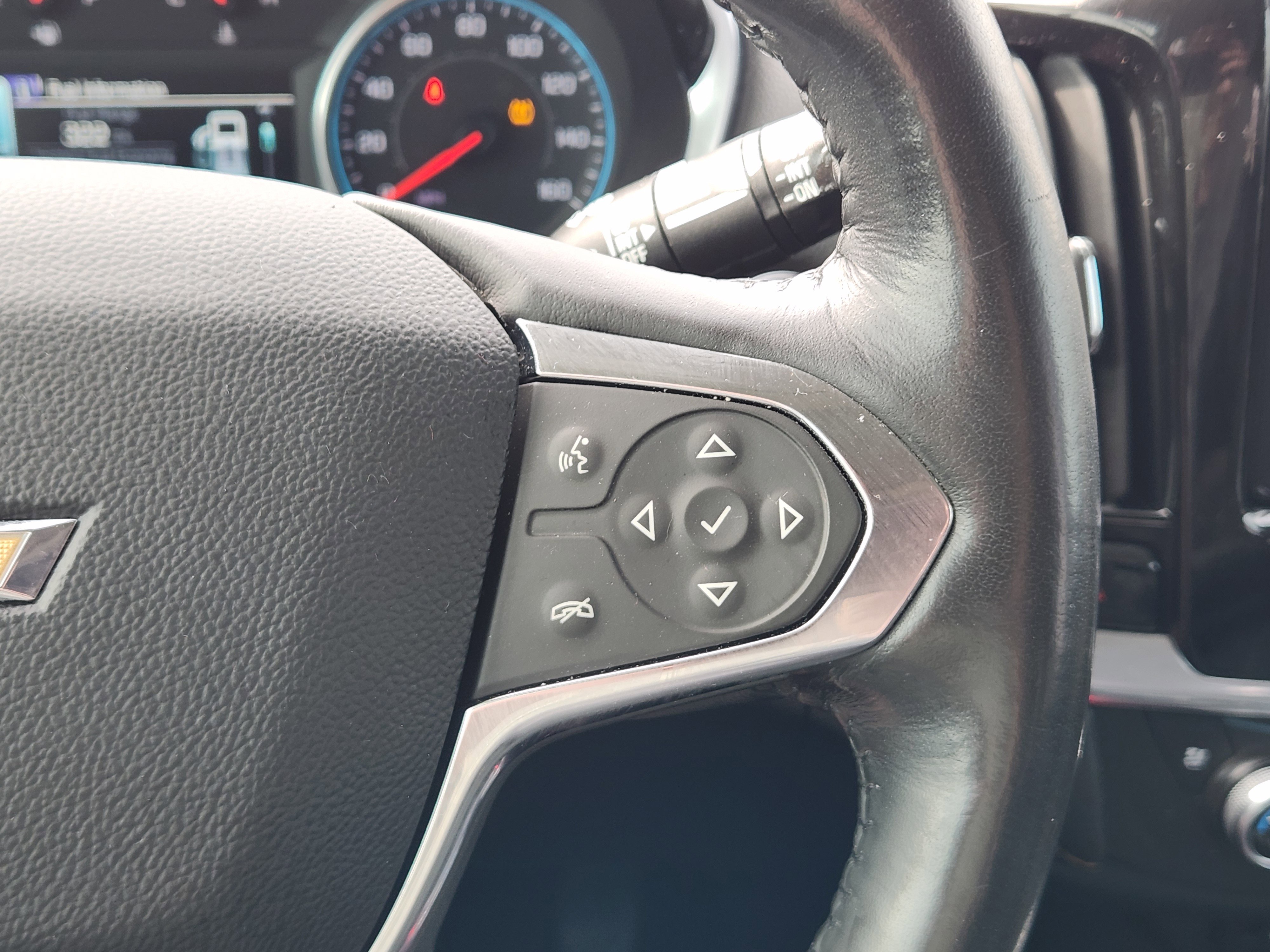 Used 2019 Chevrolet Traverse Premier w/ Driver Confidence II Package image 38