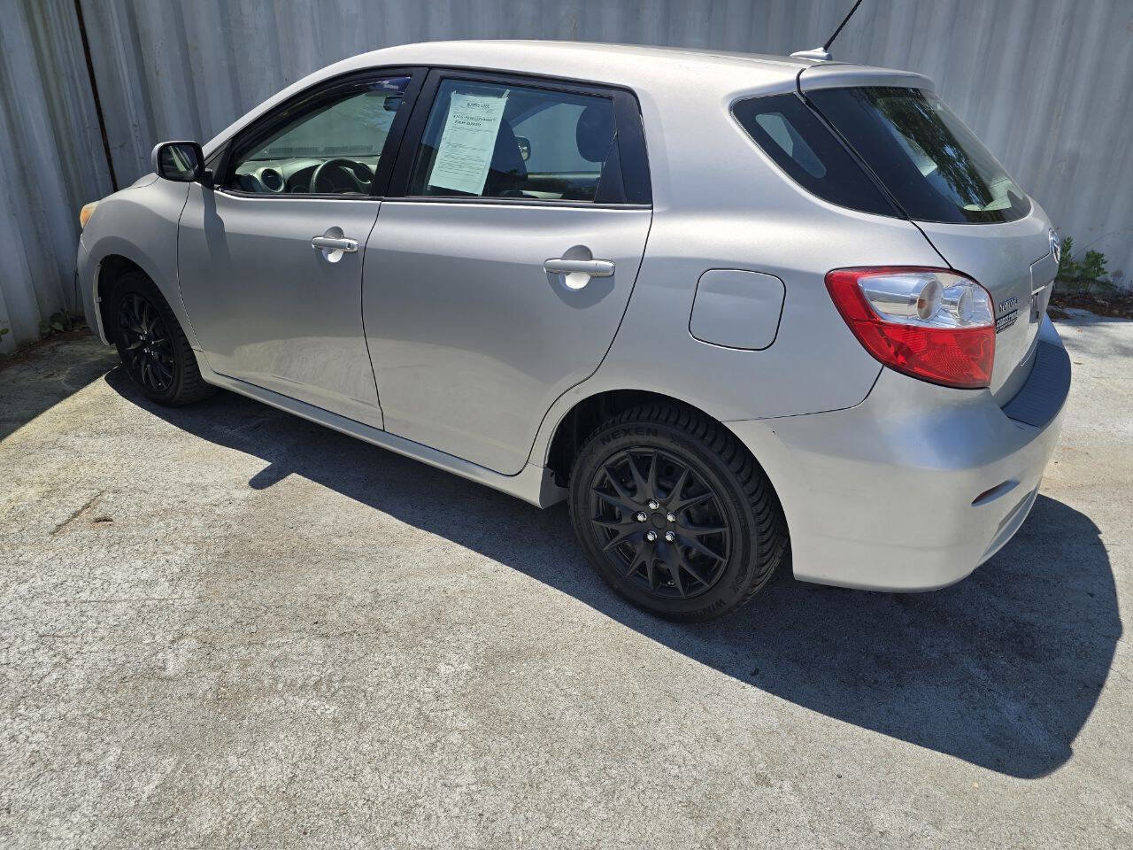 Used 2010 Toyota Matrix FWD image 12
