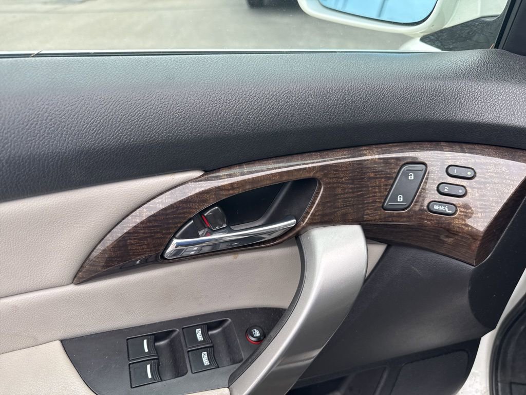 Used 2011 Acura MDX w/ Advance & Entertainment image 8