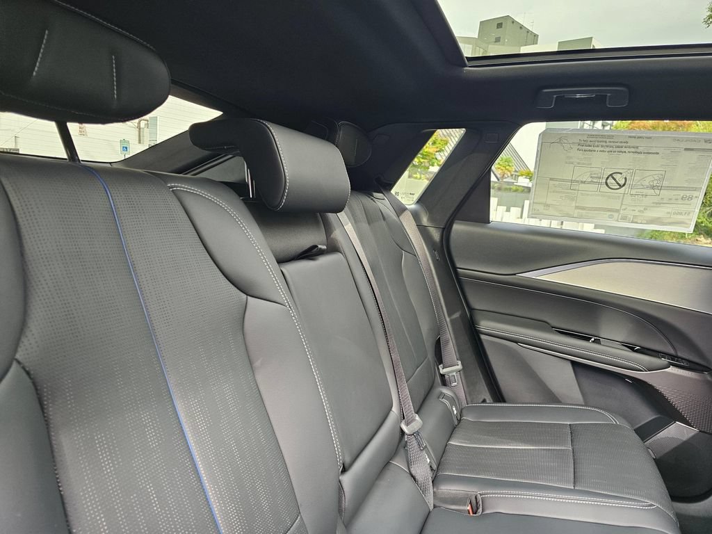 New 2027 Cadillac Lyriq Sport AWD/4WD image 12