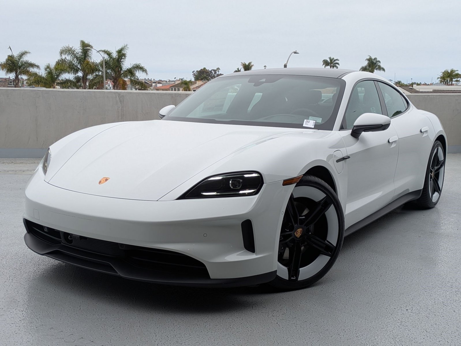Certified 2025 Porsche Taycan AWD/4WD image 1