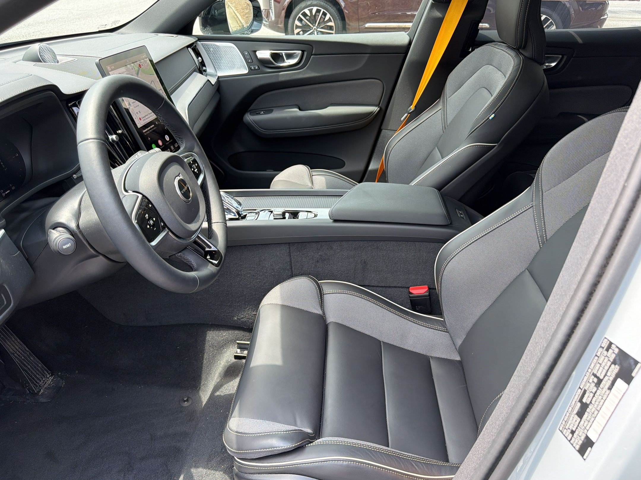 Used 2026 Volvo XC60 T8 Polestar AWD/4WD image 5
