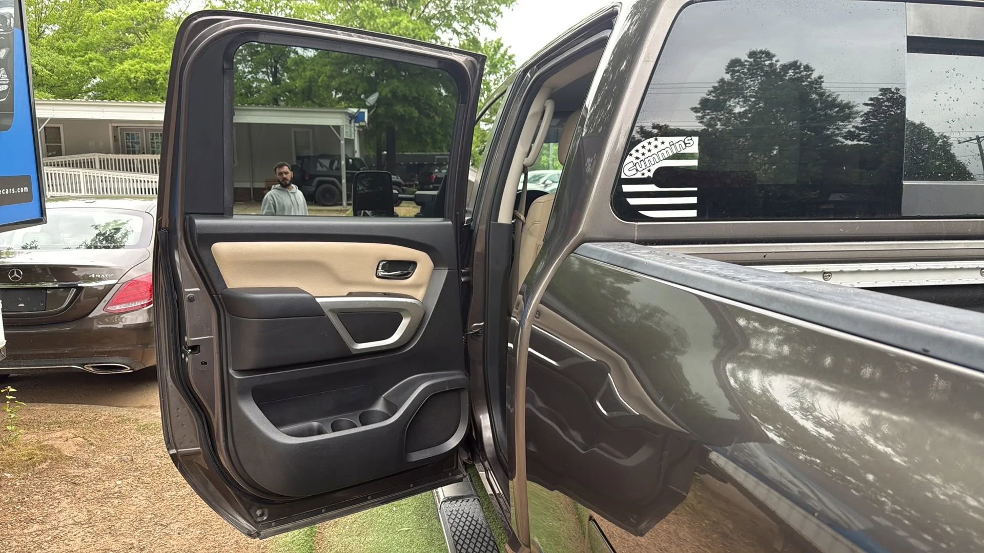 Used 2016 Nissan Titan SV RWD image 17