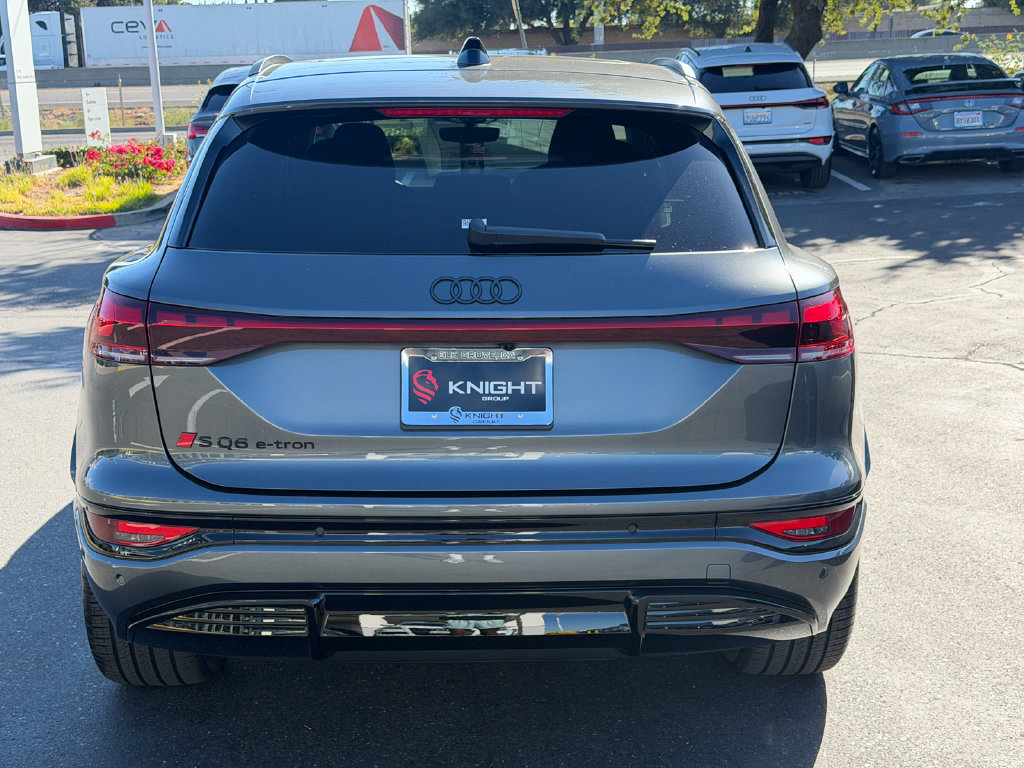 New 2027 Audi SQ6 e-tron Premium Plus AWD/4WD image 6