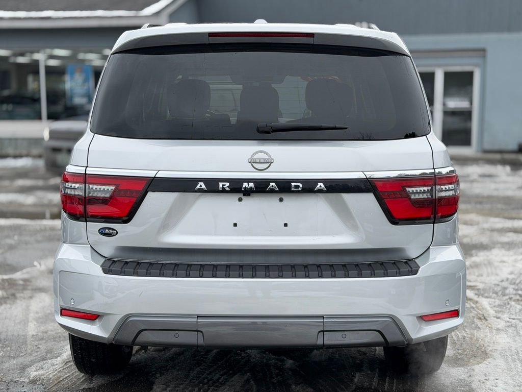 Used 2022 Nissan Armada SV image 4
