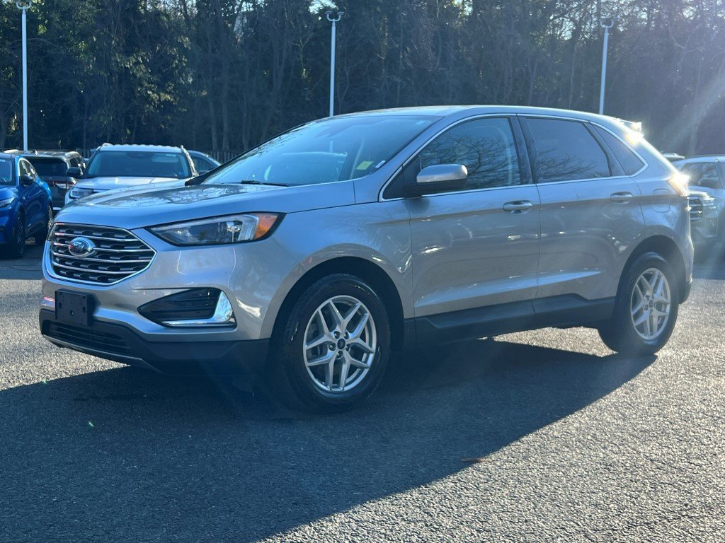 Used 2022 Ford Edge SEL image 2