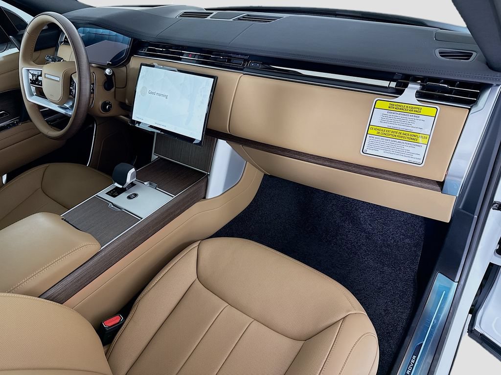 New 2026 Land Rover Range Rover Long Wheelbase SE AWD/4WD image 18