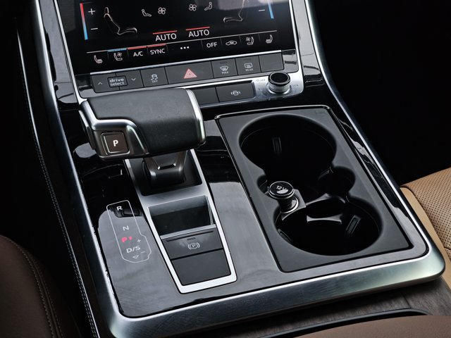 Certified 2024 Audi Q8 Premium Plus AWD/4WD image 22