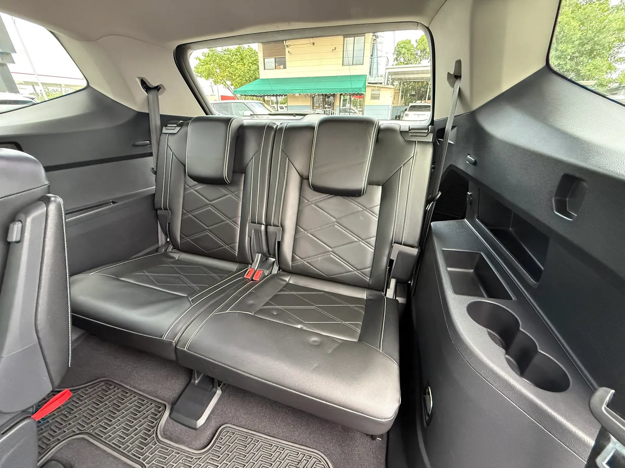 Used 2024 Volkswagen Atlas SE FWD image 20