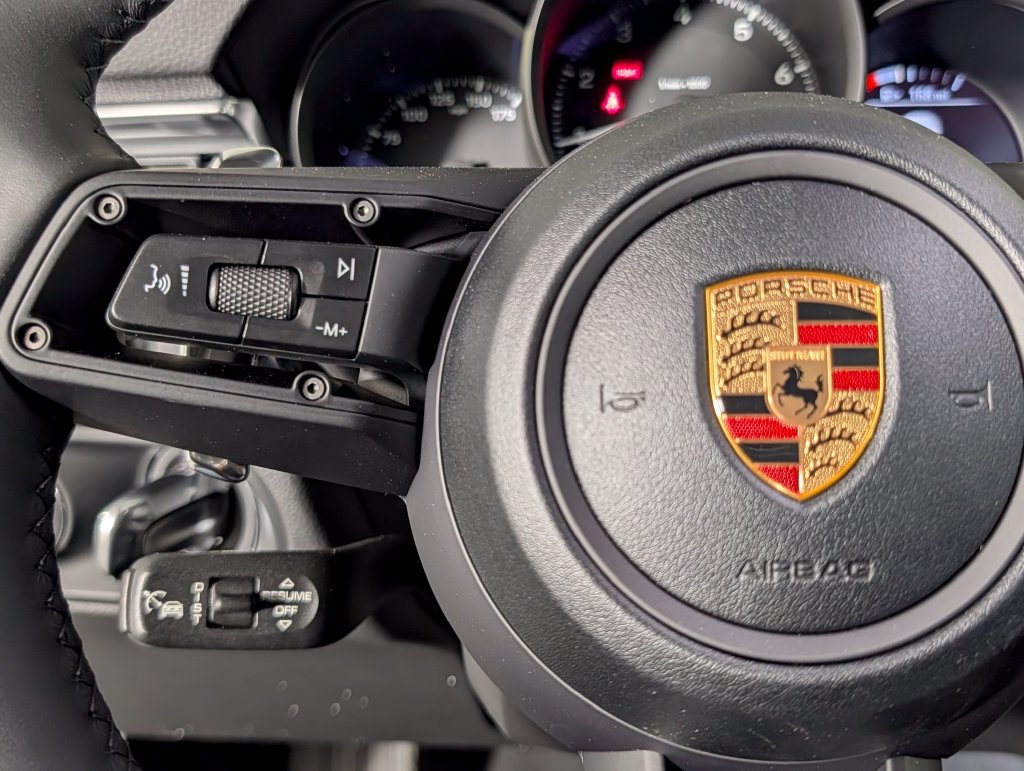 New 2026 Porsche Macan AWD/4WD image 38