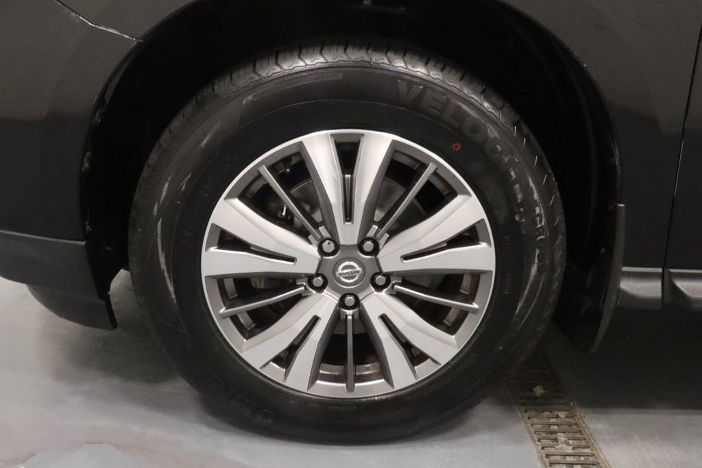 Used 2020 Nissan Pathfinder S AWD/4WD image 25