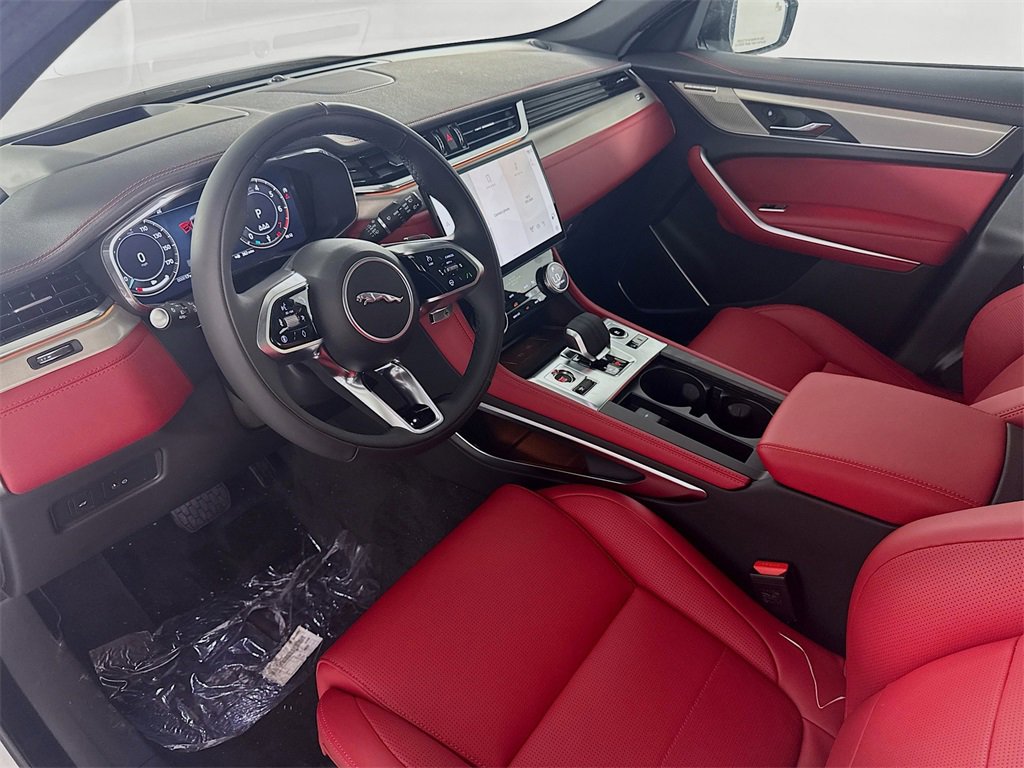 New 2026 Jaguar F-PACE R-Dynamic S image 9