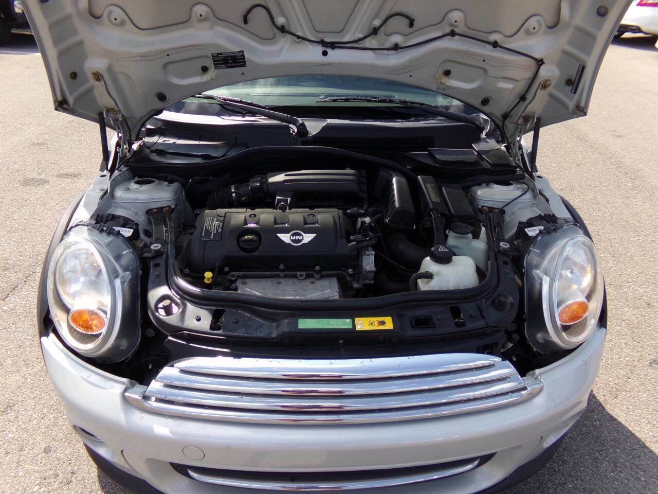 Used 2011 MINI Cooper Hardtop image 19