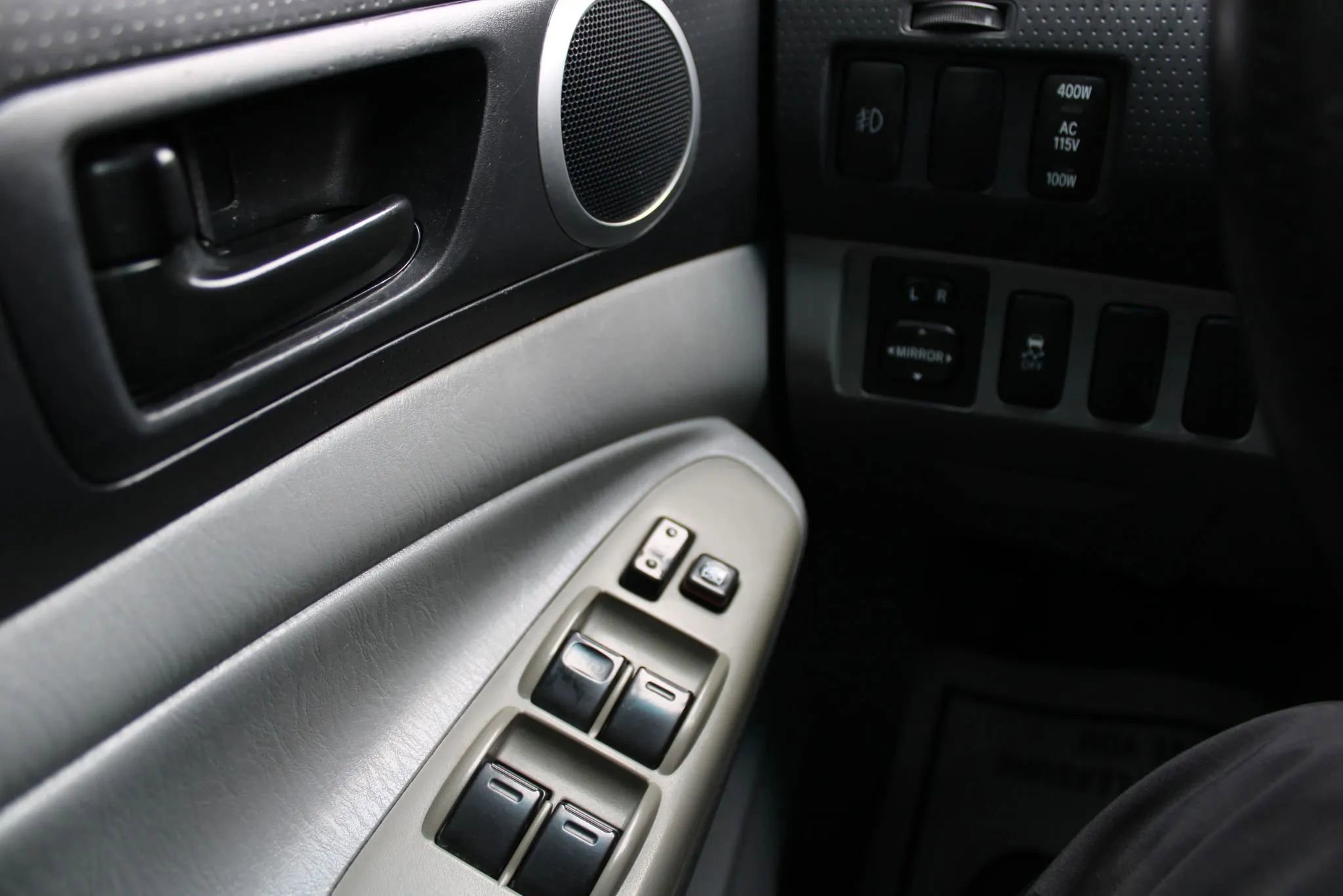 Used 2011 Toyota Tacoma PreRunner w/ TRD Sport Pkg w/JBL Audio RWD image 23