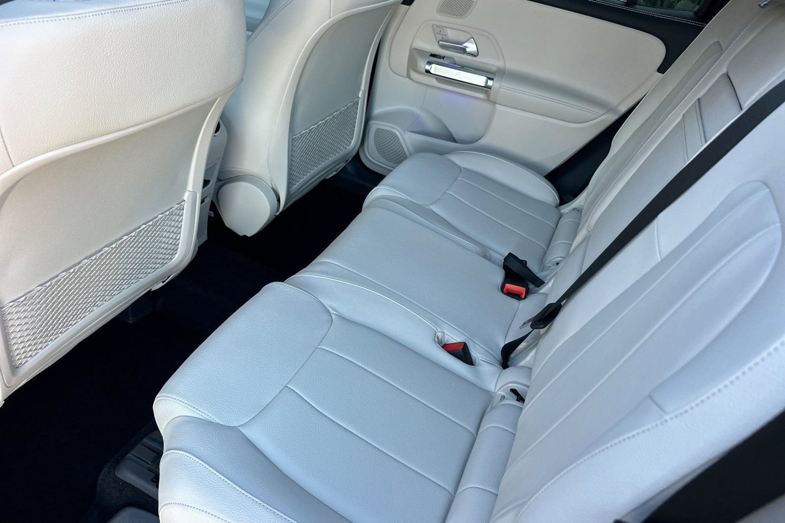 New 2026 Mercedes-Benz GLB 250 image 10