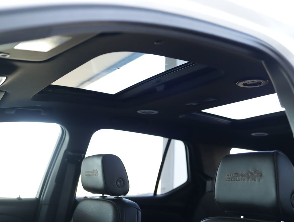Certified 2023 Chevrolet Traverse High Country w/ LPO, Floor Liner Package image 25