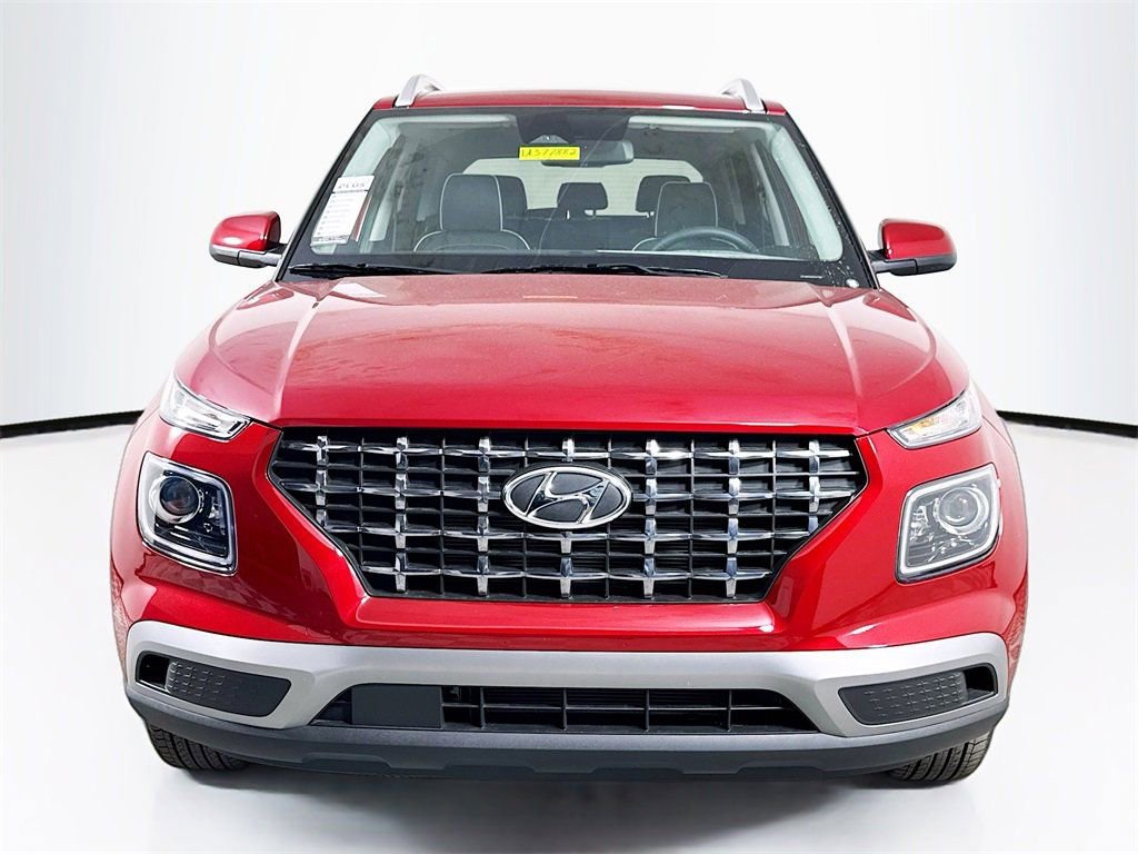 New 2025 Hyundai Venue Limited image 2