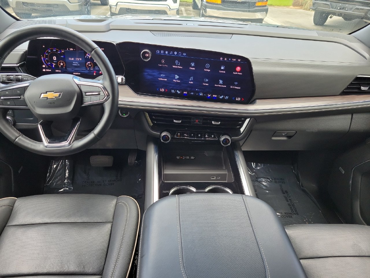 Certified 2025 Chevrolet Suburban Premier AWD/4WD image 16