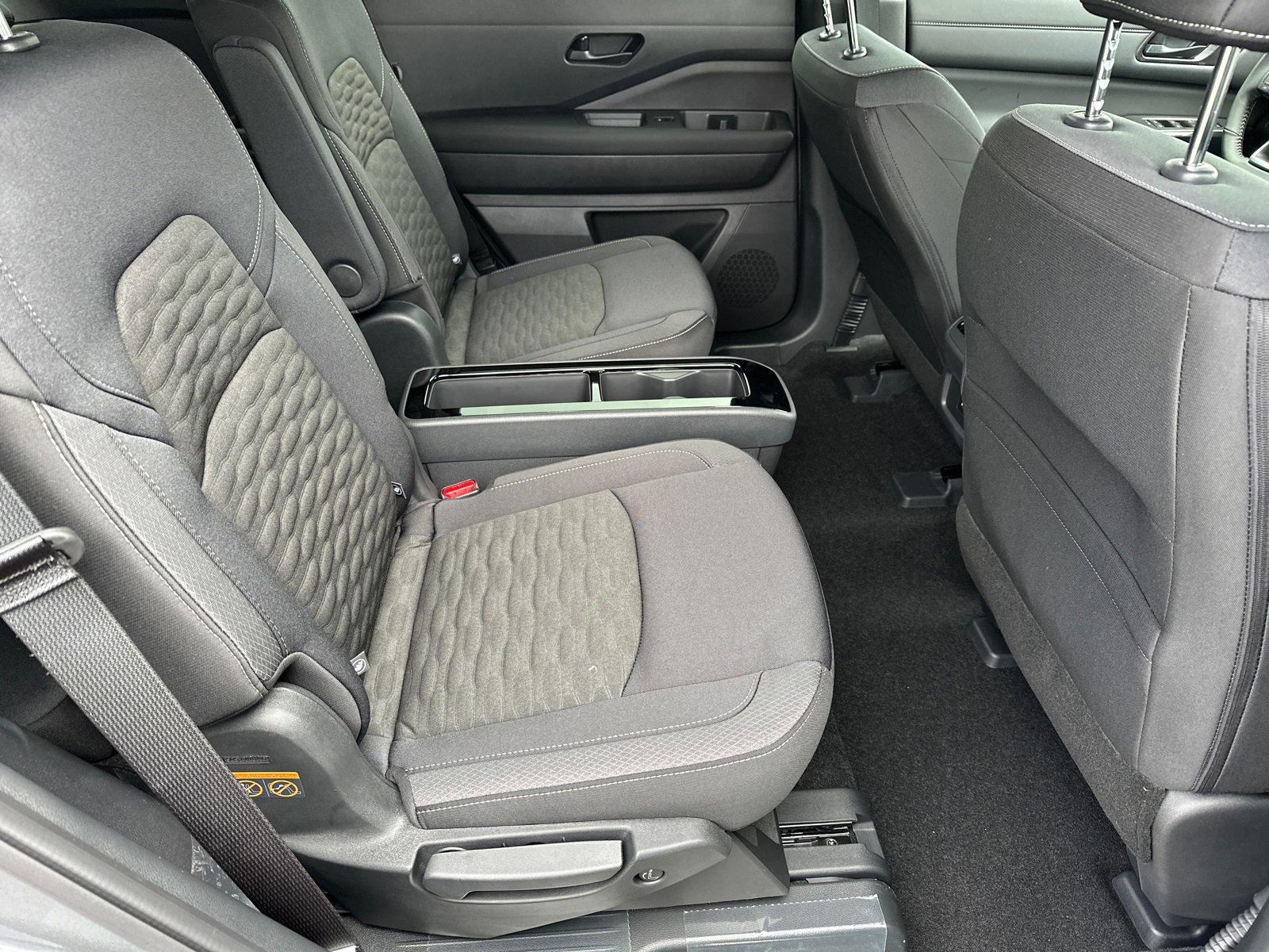 New 2025 Nissan Pathfinder SV w/ SV Premium Package image 16